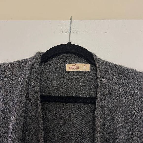 Hollister Gray Cardigan - Picture 2 of 2